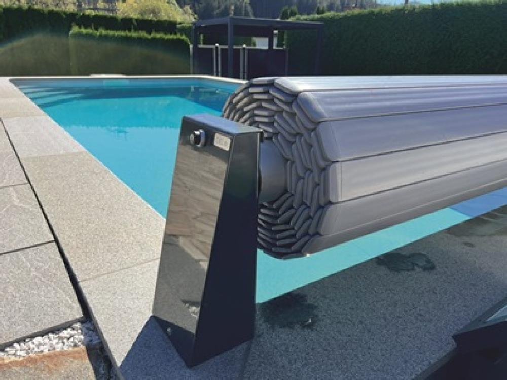 Rollabdeckung Rolleasy elektrisch Polycarbonat Solarlamellen